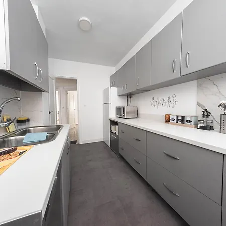 Apartment Pet-friendly Apartamento En By Bebalmy Granada