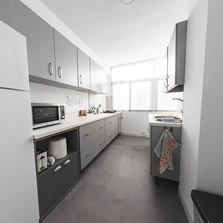 Pet-friendly Apartamento En By Bebalmy Granada
