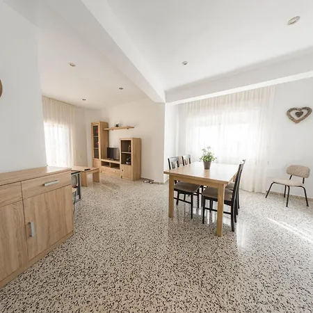 Pet-friendly Apartamento En By Bebalmy Granada