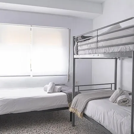 Pet-friendly Apartamento En By Bebalmy