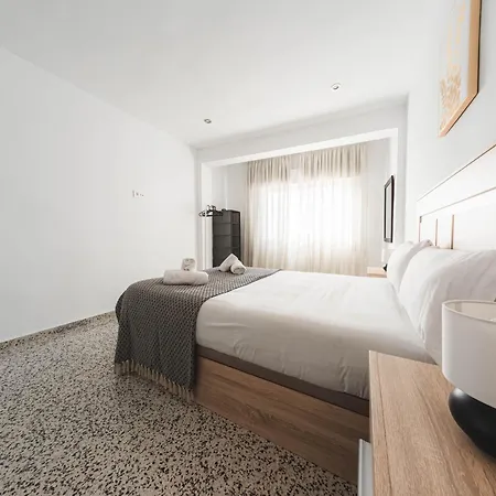 Pet-friendly Apartamento En By Bebalmy